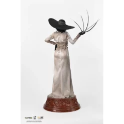 Resident Evil Village - Figurine Lady Dimitrescu PRÉCOMMANDE 32 Resident Evil Village - Figurine Lady Dimitrescu PRÉCOMMANDE -YUGEN COLLECTIBLES Soldes resident evil village lady dimitrescu 10