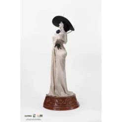 Resident Evil Village - Figurine Lady Dimitrescu PRÉCOMMANDE 36 Resident Evil Village - Figurine Lady Dimitrescu PRÉCOMMANDE -YUGEN COLLECTIBLES Soldes resident evil village lady dimitrescu 14