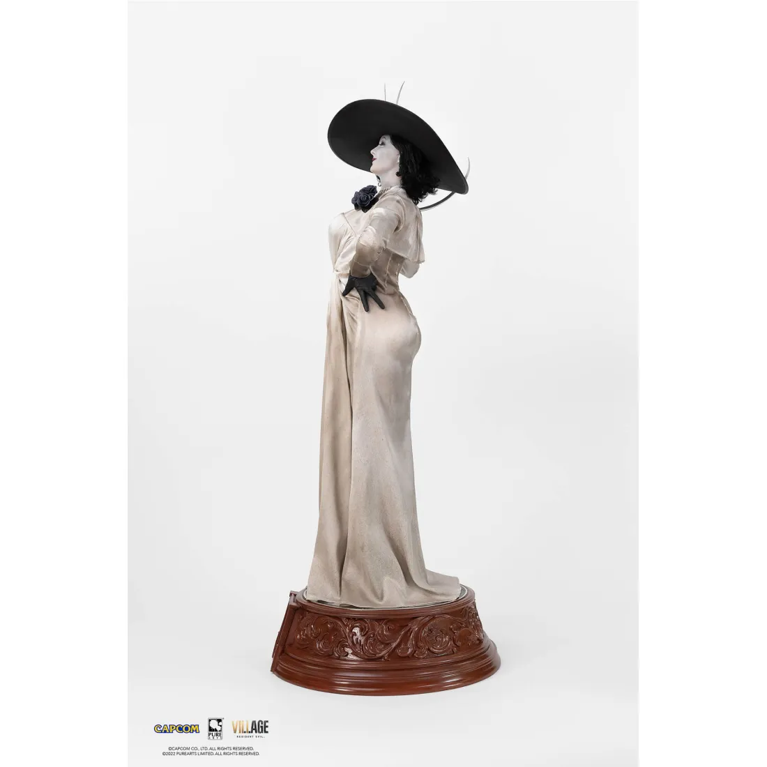 Resident Evil Village - Figurine Lady Dimitrescu PRÉCOMMANDE 17 Resident Evil Village - Figurine Lady Dimitrescu PRÉCOMMANDE – Image 15