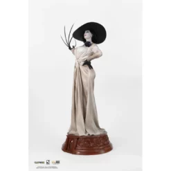 Resident Evil Village - Figurine Lady Dimitrescu PRÉCOMMANDE 38 Resident Evil Village - Figurine Lady Dimitrescu PRÉCOMMANDE -YUGEN COLLECTIBLES Soldes resident evil village lady dimitrescu 16