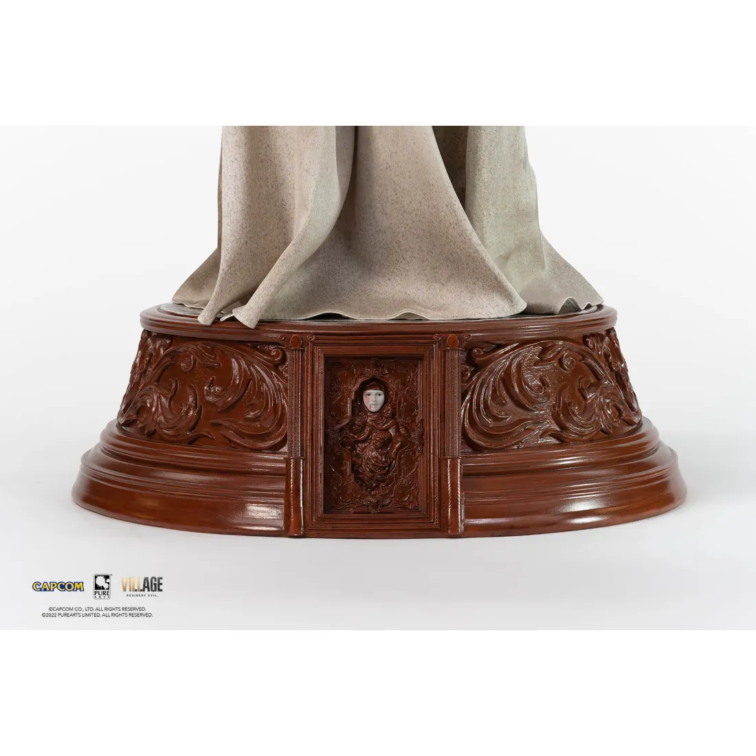 Resident Evil Village - Figurine Lady Dimitrescu PRÉCOMMANDE 22 Resident Evil Village - Figurine Lady Dimitrescu PRÉCOMMANDE – Image 20