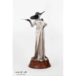 Resident Evil Village - Figurine Lady Dimitrescu PRÉCOMMANDE 25 Resident Evil Village - Figurine Lady Dimitrescu PRÉCOMMANDE -YUGEN COLLECTIBLES Soldes resident evil village lady dimitrescu 3