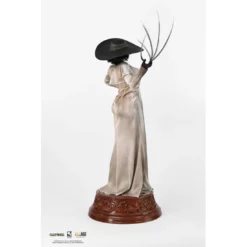 Resident Evil Village - Figurine Lady Dimitrescu PRÉCOMMANDE 30 Resident Evil Village - Figurine Lady Dimitrescu PRÉCOMMANDE -YUGEN COLLECTIBLES Soldes resident evil village lady dimitrescu 8