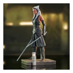 Gentle Giant Star Wars The Mandalorian - Star Wars Milestones 1/6 - Figurine Ahsoka Tano -YUGEN COLLECTIBLES Soldes star wars the mandalorian star wars milestones 16 figurine ahsoka tano 2
